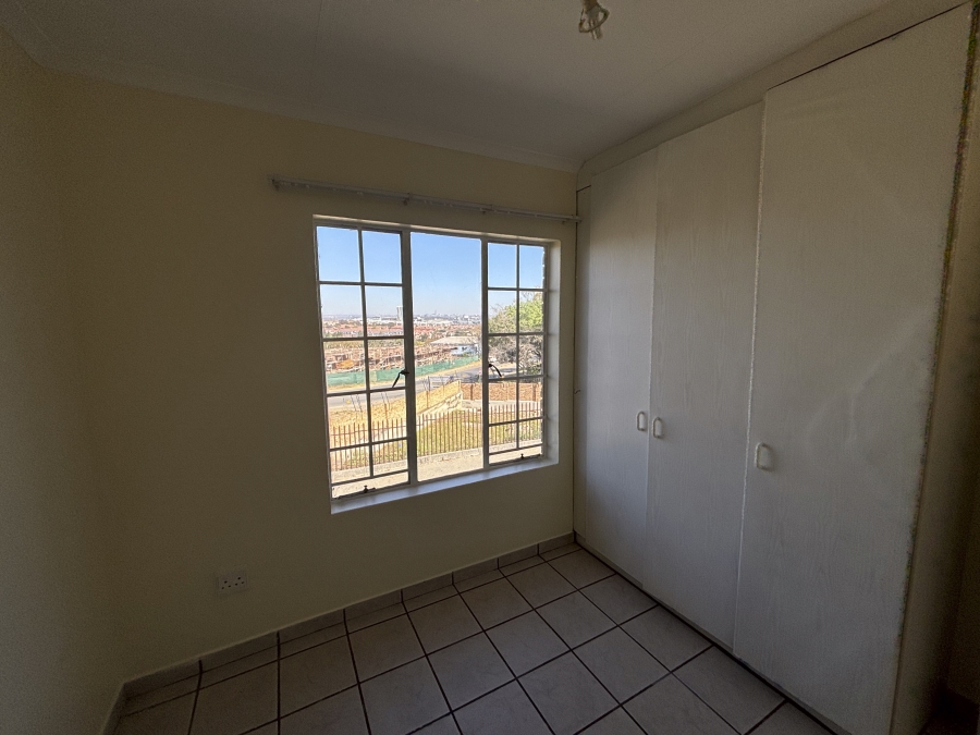 To Let 3 Bedroom Property for Rent in Halfway Gardens Gauteng