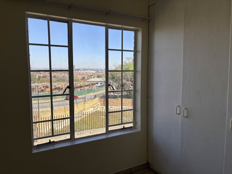 To Let 3 Bedroom Property for Rent in Halfway Gardens Gauteng