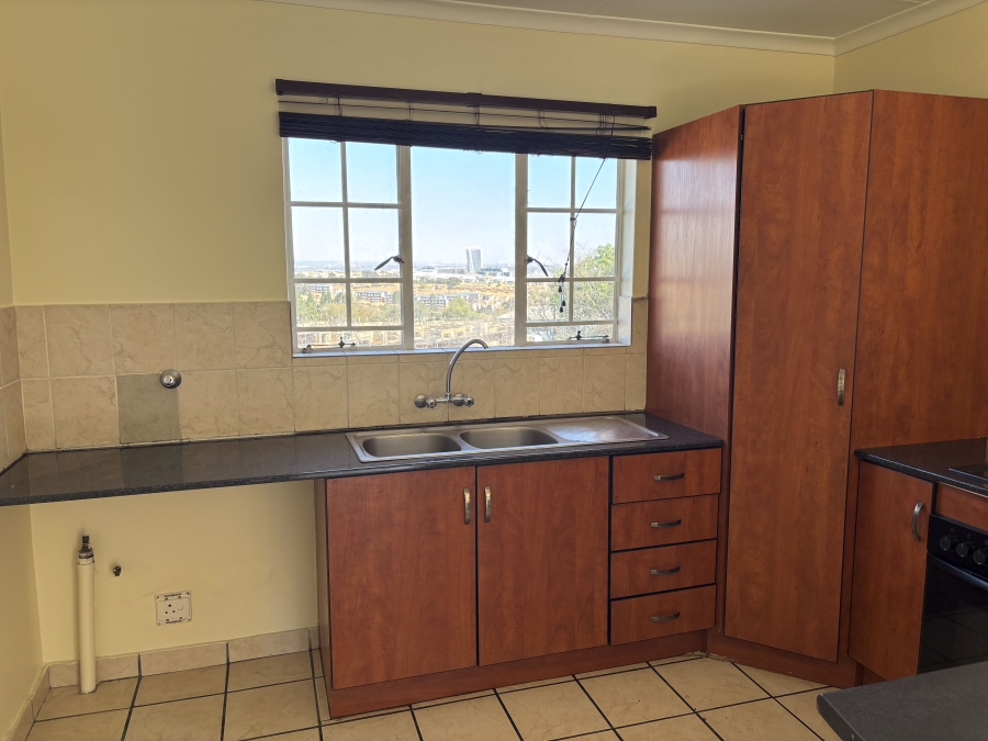 To Let 3 Bedroom Property for Rent in Halfway Gardens Gauteng