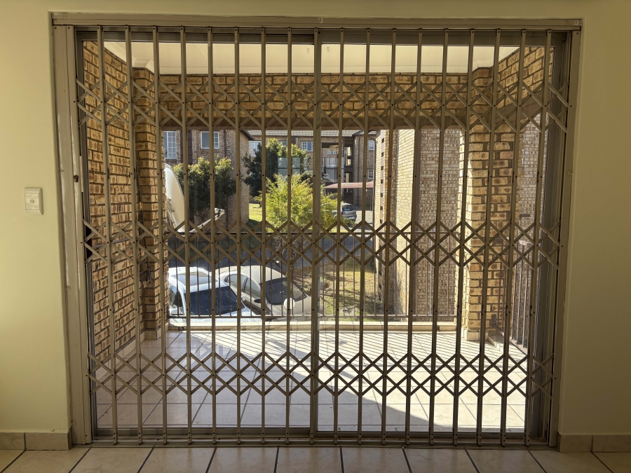 To Let 3 Bedroom Property for Rent in Halfway Gardens Gauteng