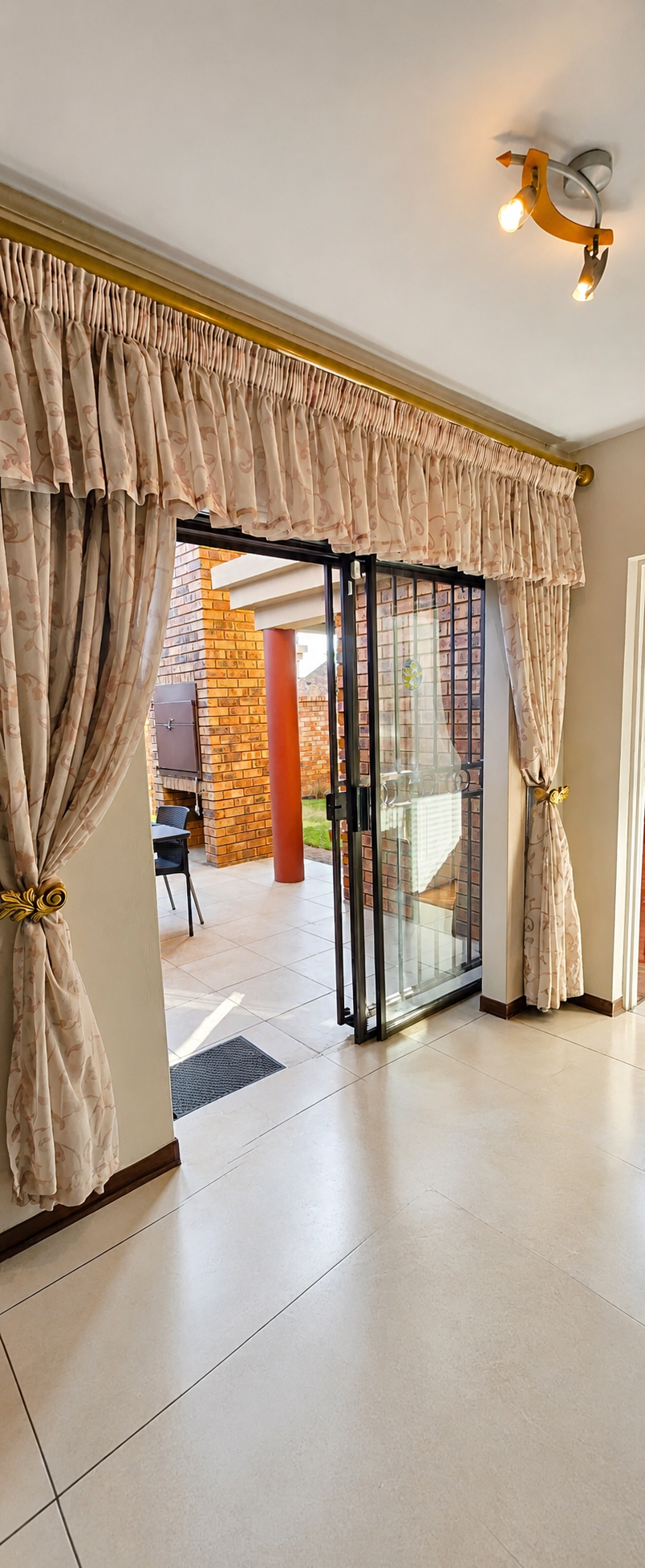 4 Bedroom Property for Sale in Bardene Gauteng