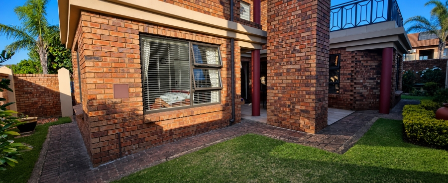 4 Bedroom Property for Sale in Bardene Gauteng