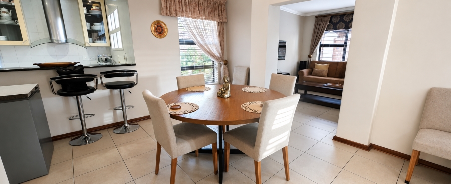 4 Bedroom Property for Sale in Bardene Gauteng