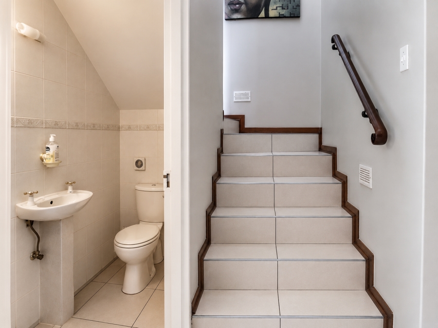 4 Bedroom Property for Sale in Bardene Gauteng