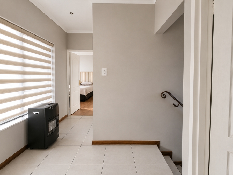 4 Bedroom Property for Sale in Bardene Gauteng