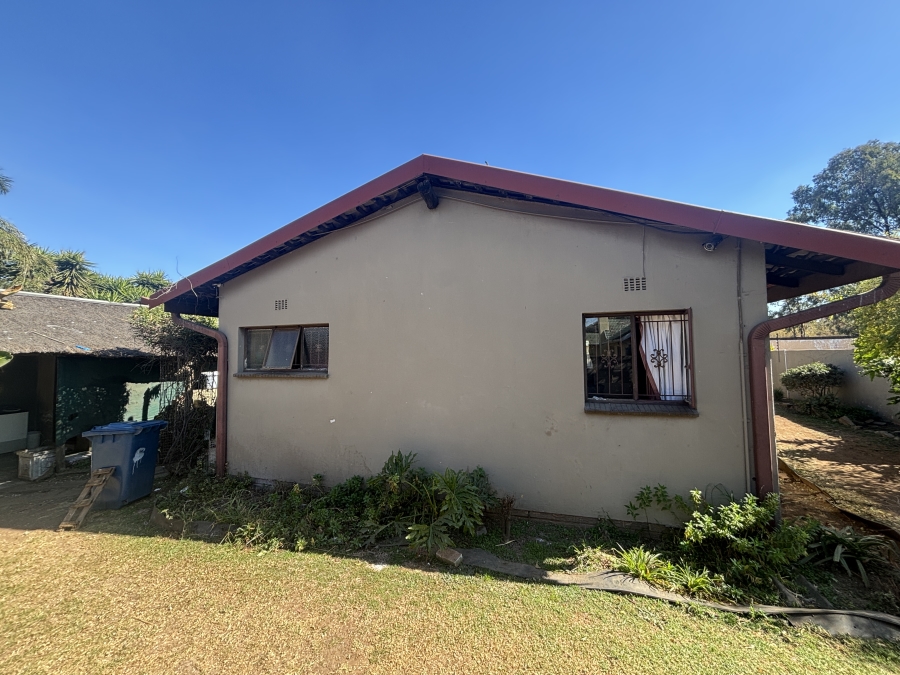 7 Bedroom Property for Sale in Lambton Gardens Gauteng