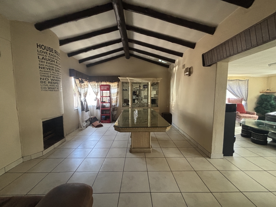 7 Bedroom Property for Sale in Lambton Gardens Gauteng