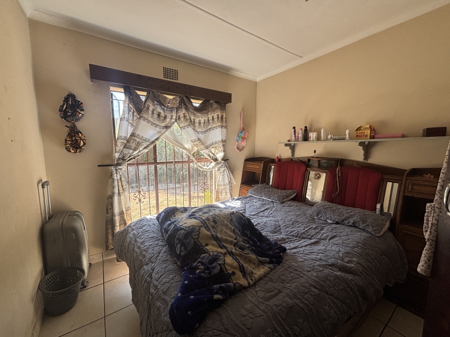 7 Bedroom Property for Sale in Lambton Gardens Gauteng