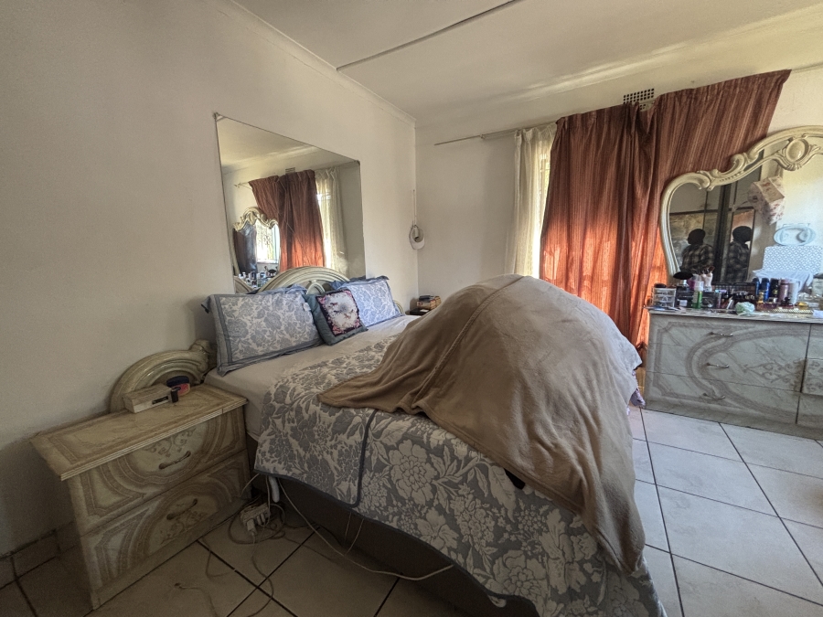 7 Bedroom Property for Sale in Lambton Gardens Gauteng