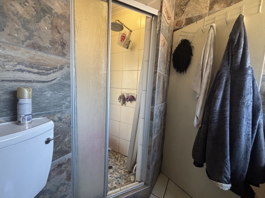 7 Bedroom Property for Sale in Lambton Gardens Gauteng