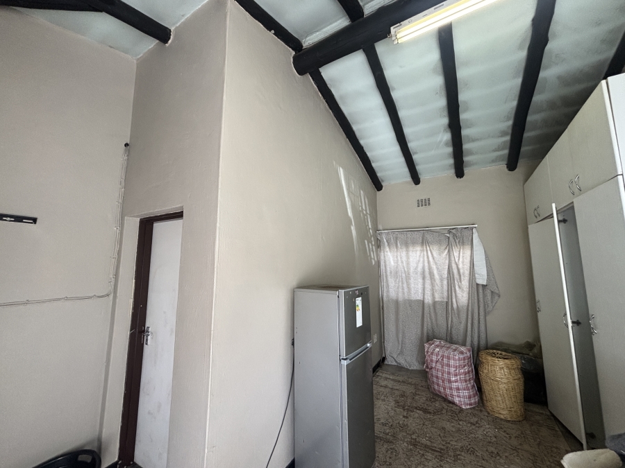 7 Bedroom Property for Sale in Lambton Gardens Gauteng
