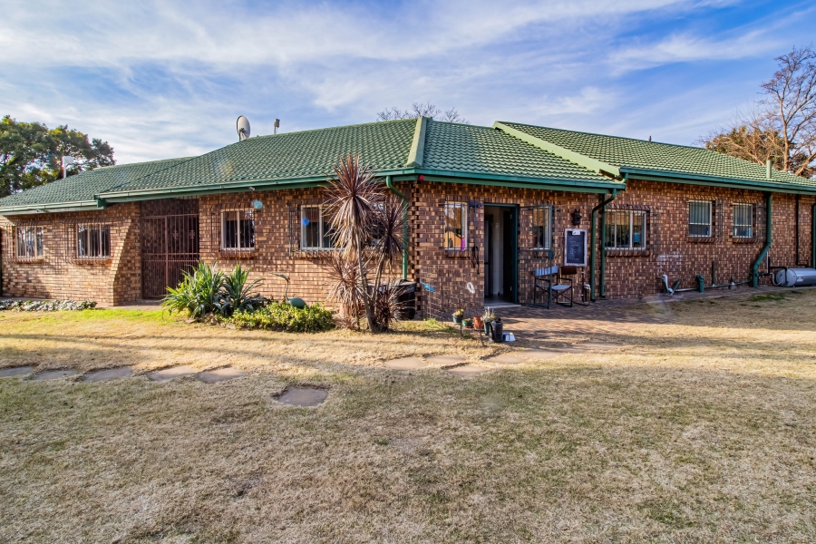 3 Bedroom Property for Sale in Ironsyde A H Gauteng