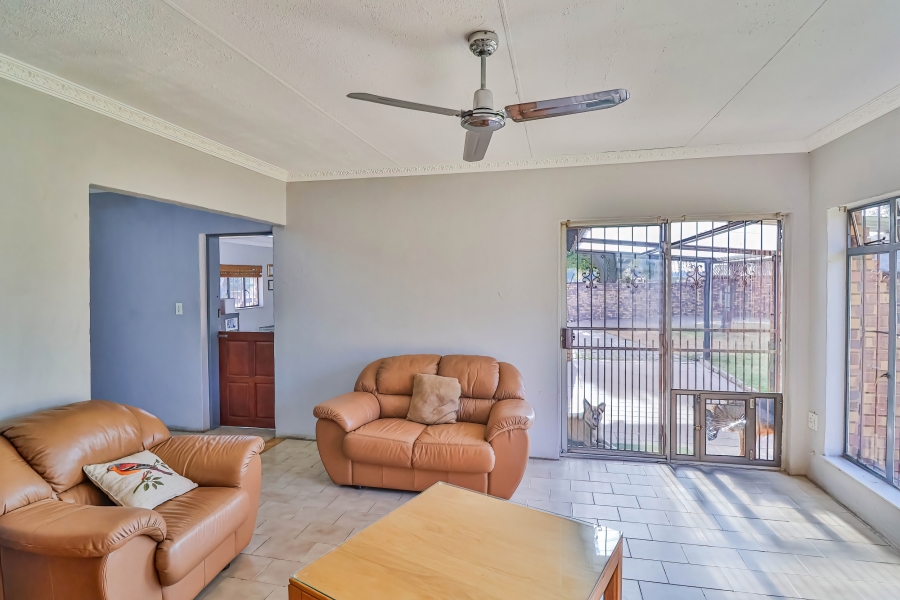 3 Bedroom Property for Sale in Ironsyde A H Gauteng