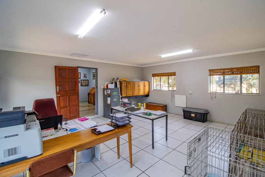 3 Bedroom Property for Sale in Ironsyde A H Gauteng