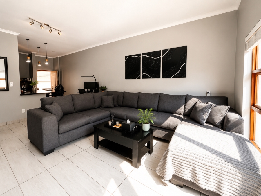 1 Bedroom Property for Sale in Silvamonte Gauteng