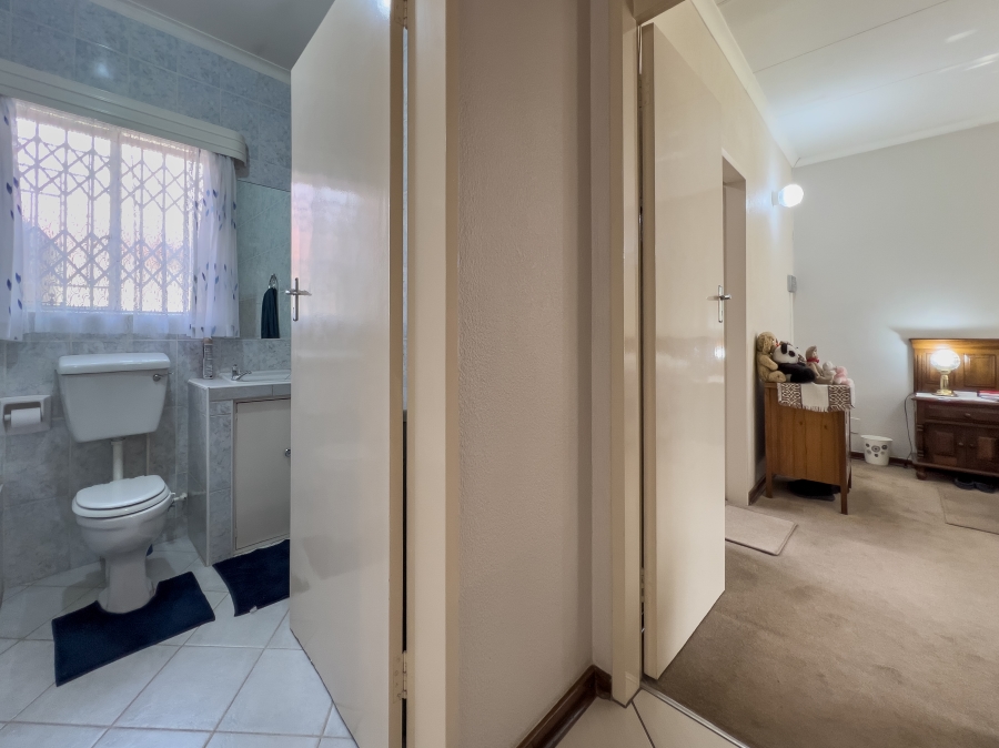 4 Bedroom Property for Sale in Edleen Gauteng