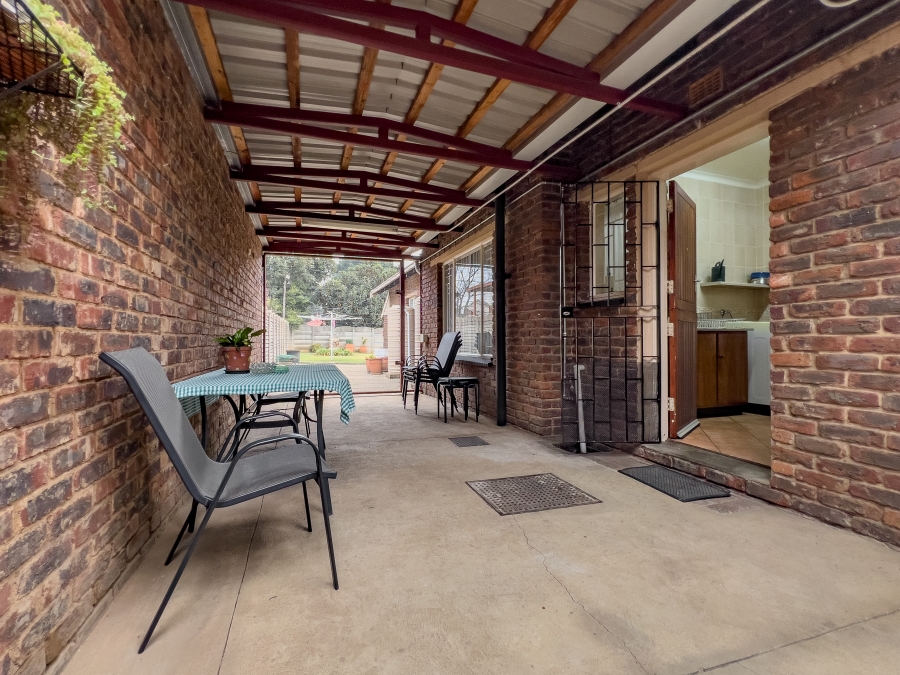 4 Bedroom Property for Sale in Edleen Gauteng