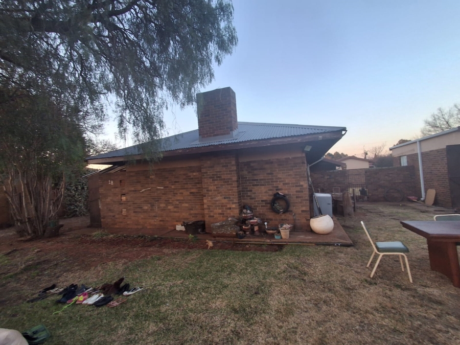 3 Bedroom Property for Sale in Carletonville Central Gauteng