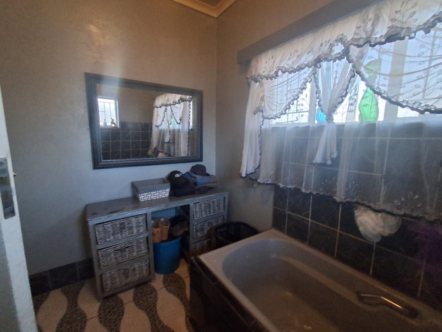 3 Bedroom Property for Sale in Carletonville Central Gauteng