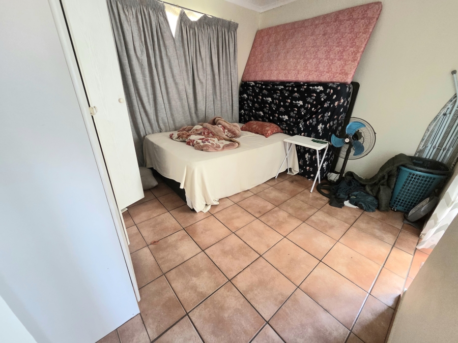 2 Bedroom Property for Sale in Noordwyk Gauteng