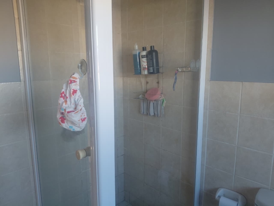 2 Bedroom Property for Sale in Kookrus Gauteng