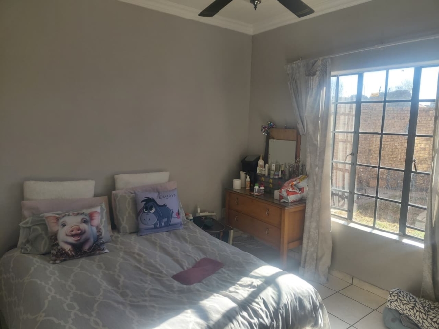 2 Bedroom Property for Sale in Kookrus Gauteng