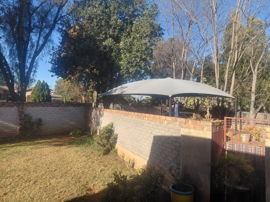 3 Bedroom Property for Sale in Rothdene Gauteng