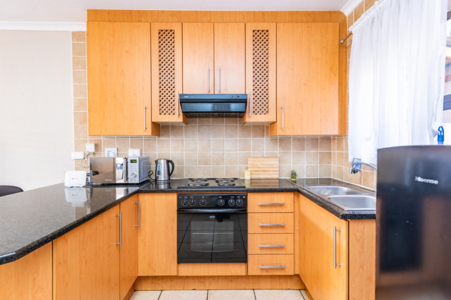 To Let 2 Bedroom Property for Rent in Chancliff A H Gauteng