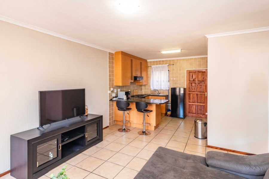 To Let 2 Bedroom Property for Rent in Chancliff A H Gauteng