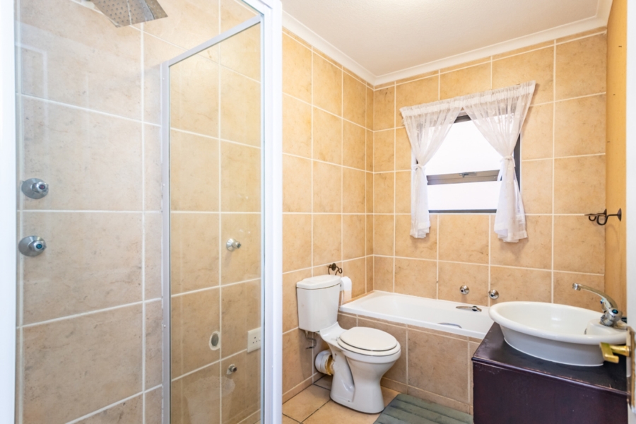 To Let 2 Bedroom Property for Rent in Chancliff A H Gauteng