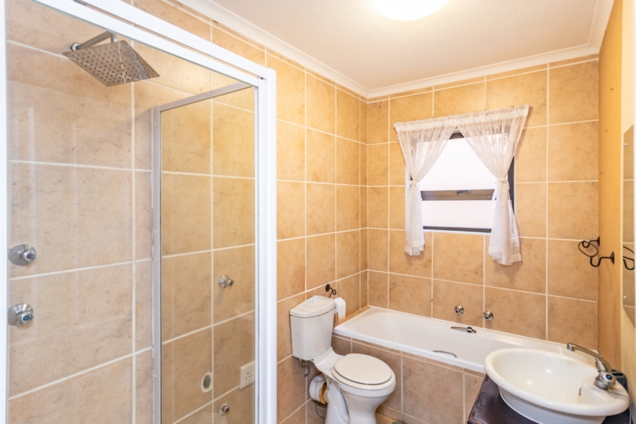 To Let 2 Bedroom Property for Rent in Chancliff A H Gauteng