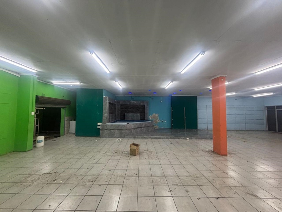 To Let Commercial Property for Rent in Freeway Park Gauteng