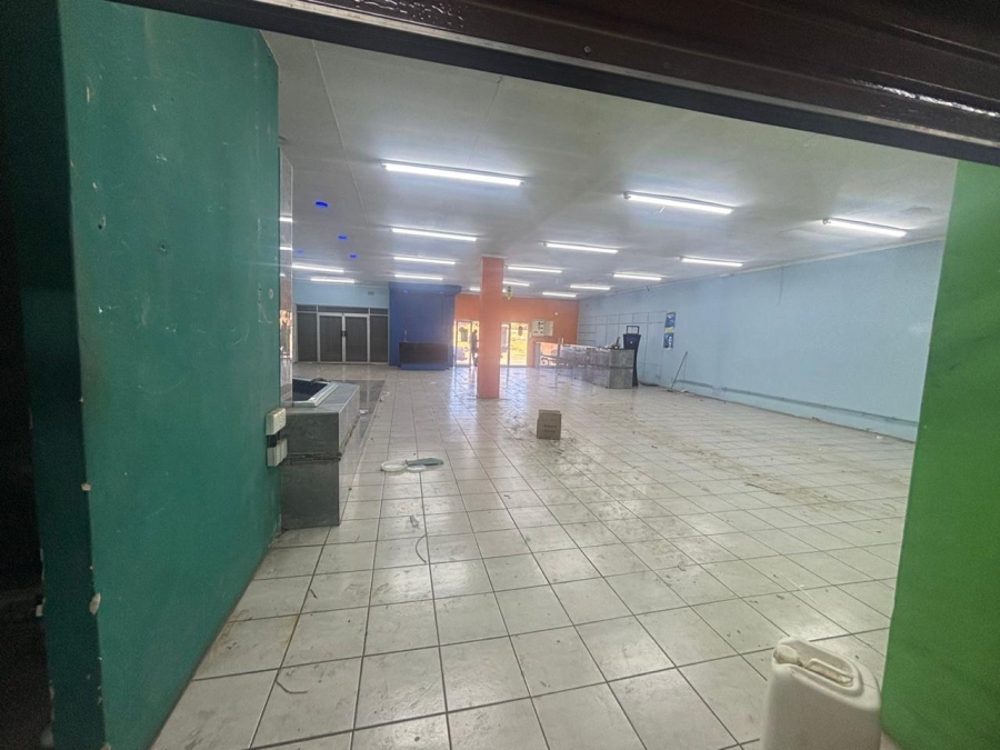 To Let Commercial Property for Rent in Freeway Park Gauteng