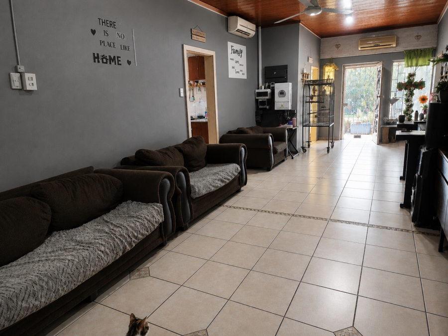 3 Bedroom Property for Sale in Mountain View Gauteng