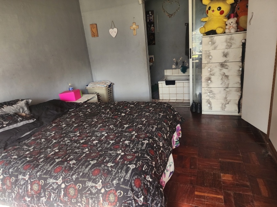 3 Bedroom Property for Sale in Mountain View Gauteng