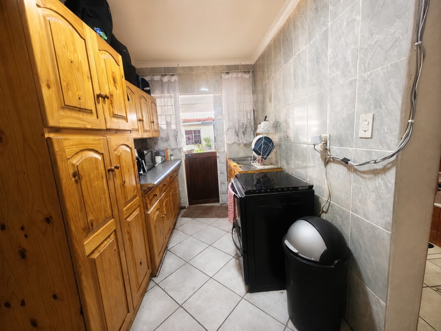 3 Bedroom Property for Sale in Mountain View Gauteng