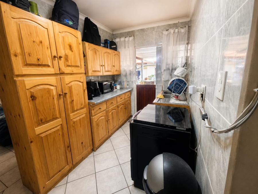 3 Bedroom Property for Sale in Mountain View Gauteng