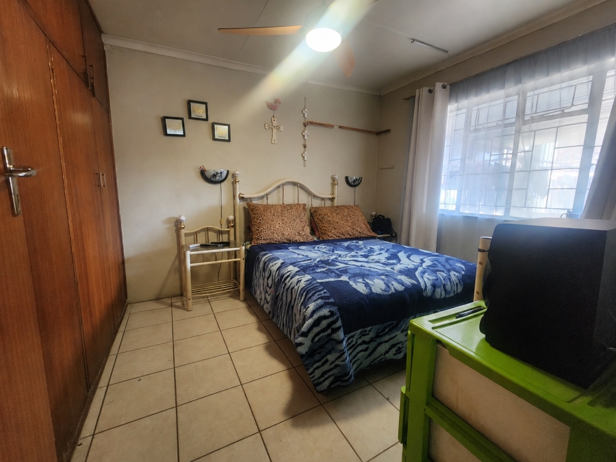 3 Bedroom Property for Sale in Mountain View Gauteng