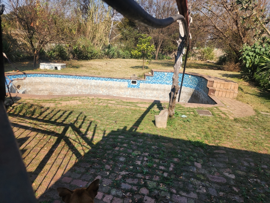 3 Bedroom Property for Sale in Mountain View Gauteng