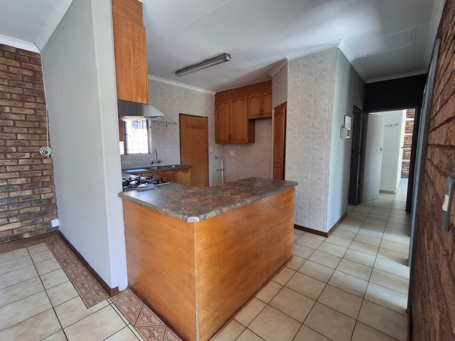 3 Bedroom Property for Sale in Doornpoort AH Gauteng