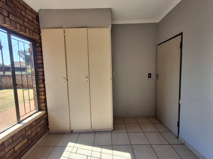 3 Bedroom Property for Sale in Doornpoort AH Gauteng