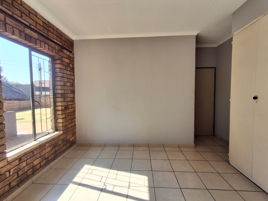 3 Bedroom Property for Sale in Doornpoort AH Gauteng