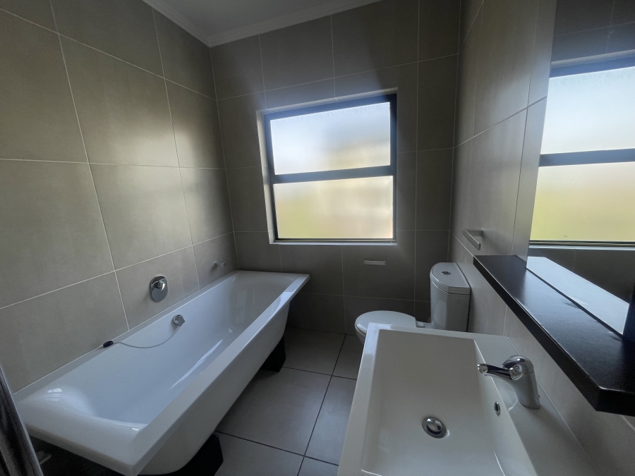 2 Bedroom Property for Sale in Fourways Gauteng