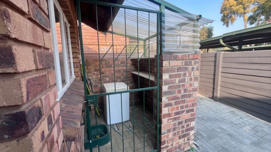 2 Bedroom Property for Sale in Kilner Park Gauteng