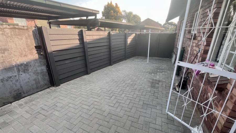 2 Bedroom Property for Sale in Kilner Park Gauteng