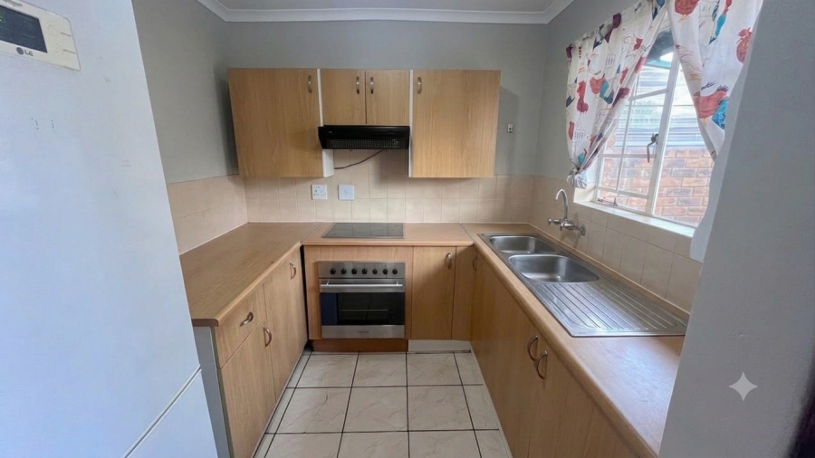 2 Bedroom Property for Sale in Kilner Park Gauteng