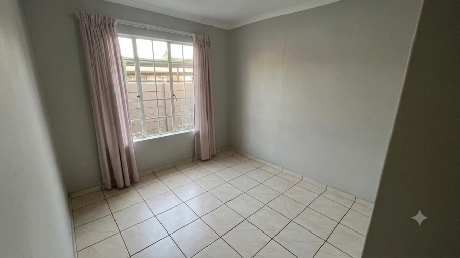 2 Bedroom Property for Sale in Kilner Park Gauteng