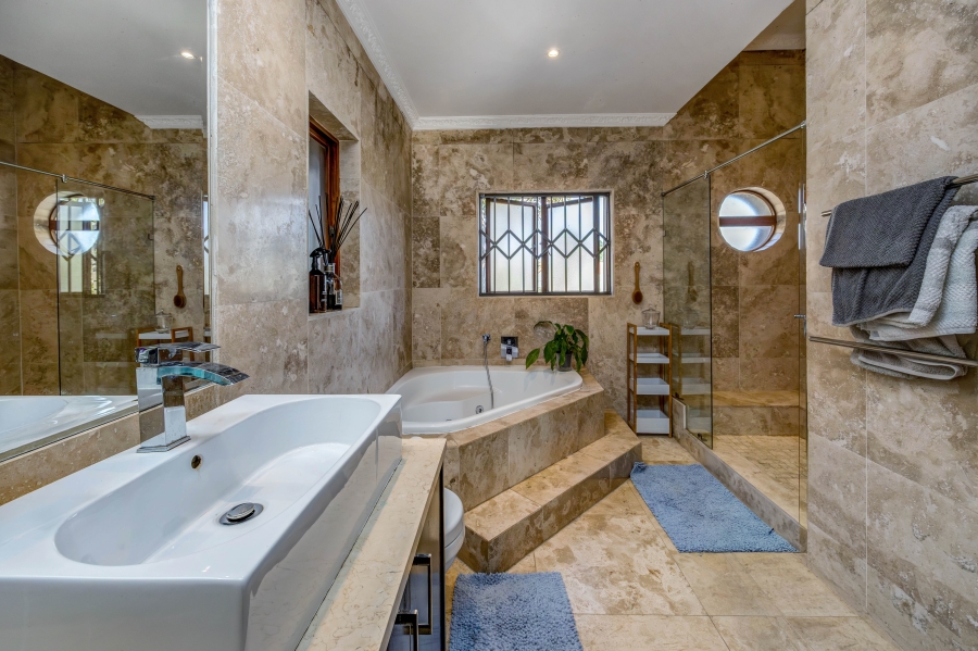 3 Bedroom Property for Sale in Broadacres Gauteng