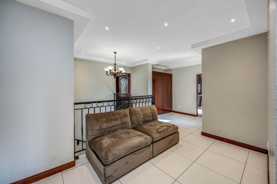 3 Bedroom Property for Sale in Broadacres Gauteng