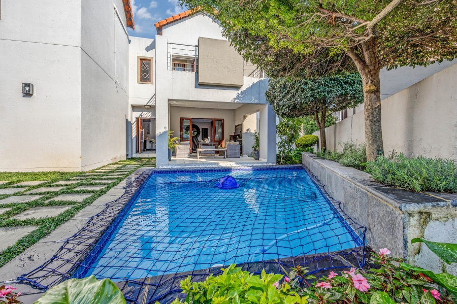 3 Bedroom Property for Sale in Broadacres Gauteng